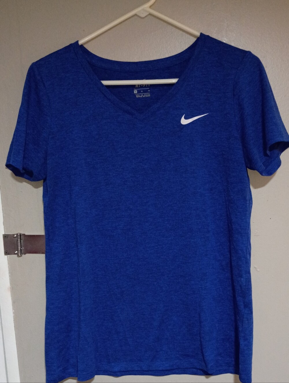 Nike Women’s Royal Blue V-Neck Short Sleeve Tee
